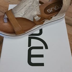 New with tag MJUS sandal size 9.5 to 10 EU41